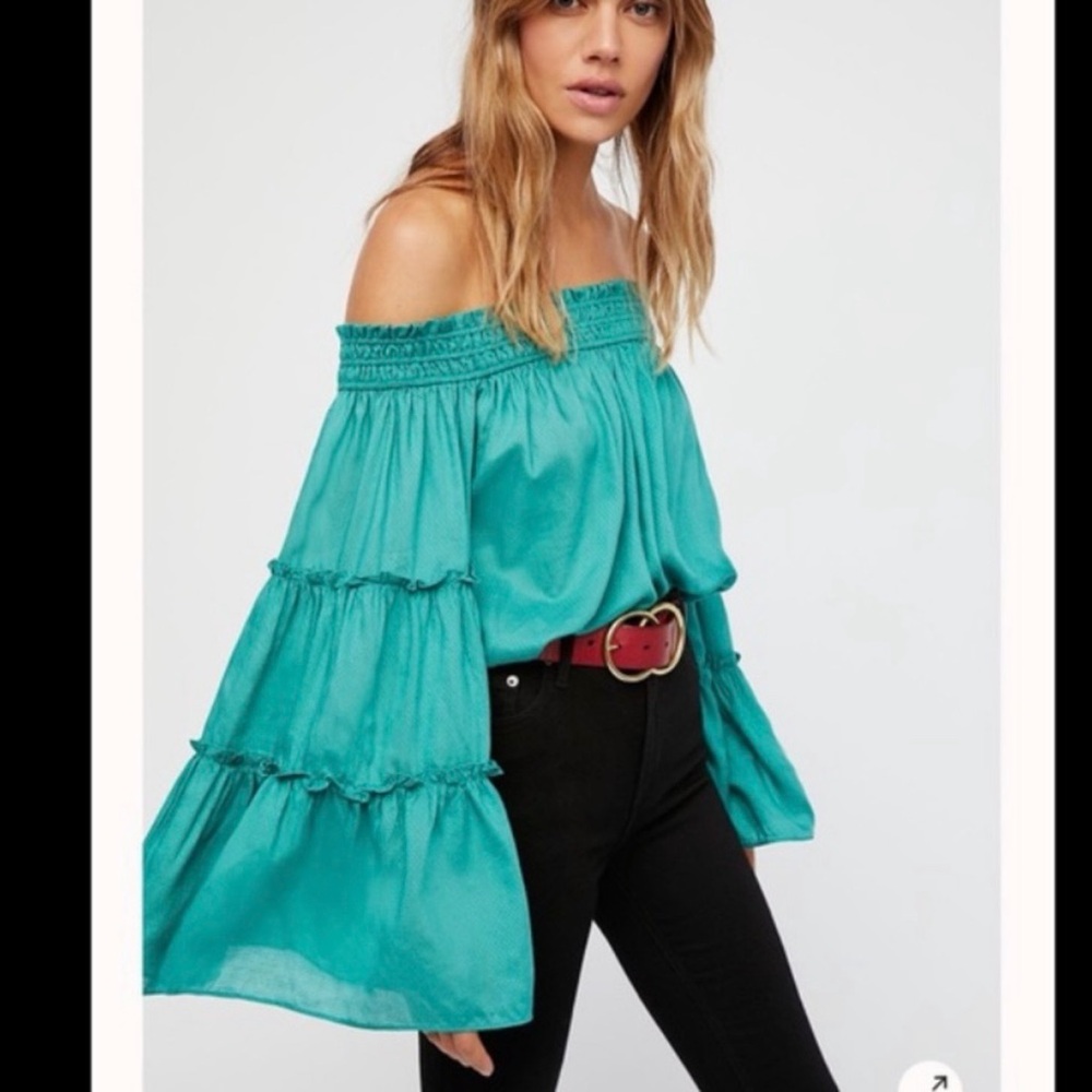 Free People Free Spirit Off Shoulder Bell Sleeve Top, women’s size Small NWT